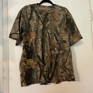 (SOLD) 2 Women’s camo (hunting) t-shirts